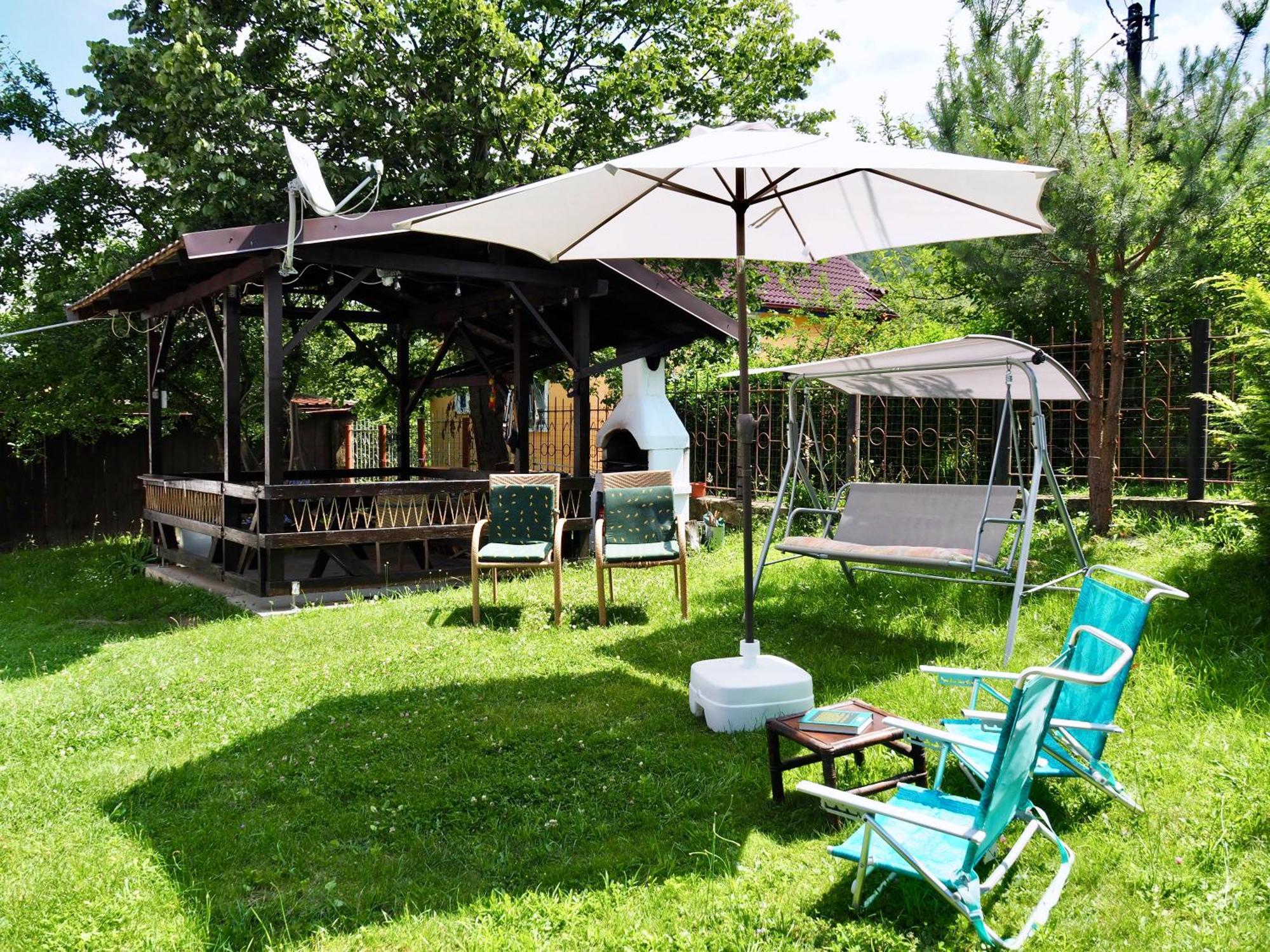 Holiday House Văliug Exteriör bild